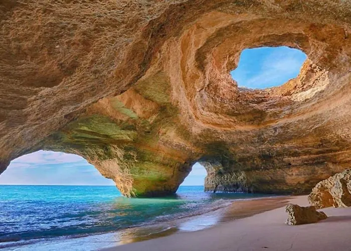 Ria Center - Right شقة